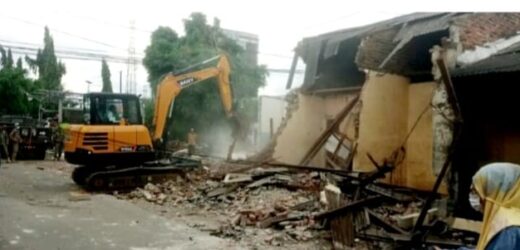 Pembongkaran Kios Di Jalan Panancangan-Komp.Bungur: Warga Kehilangan Mata Pencaharian, PT.KAI Dan Pemkot Serang Dianggap Arogan