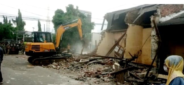 Pembongkaran Kios Di Jalan Panancangan-Komp.Bungur: Warga Kehilangan Mata Pencaharian, PT.KAI Dan Pemkot Serang Dianggap Arogan