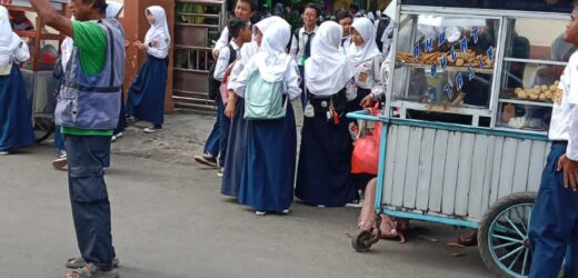 Raja Tega SMPN 4 Kota Serang Pungut Salaran Ke Pedagang Kantin Merasa Terbebani