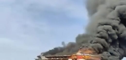 Kapal Motor (KM) Barcelona 5 Dilaporkan Terbakar Di Pulau Taliase Sulut