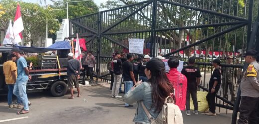 KOLEBBAT Minta Gubernur Banten Dan Wakil Gubernur Banten, Koperasi Di Satuan SMK Ditiadakan.