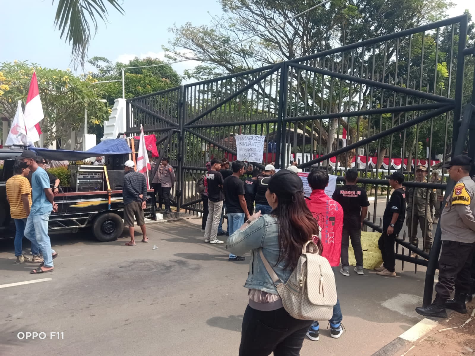 KOLEBBAT Minta Gubernur Banten Dan Wakil Gubernur Banten, Koperasi Di Satuan SMK Ditiadakan.