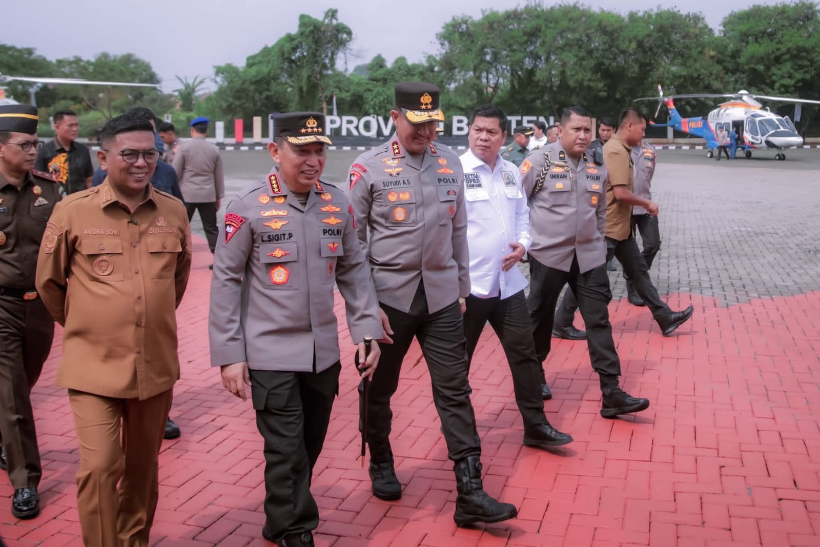 Kapolri Resmikan Renovasi Gedung Utama, Masjid Baiturrahman, dan Launching Tim Patroli Presisi Polda Banten