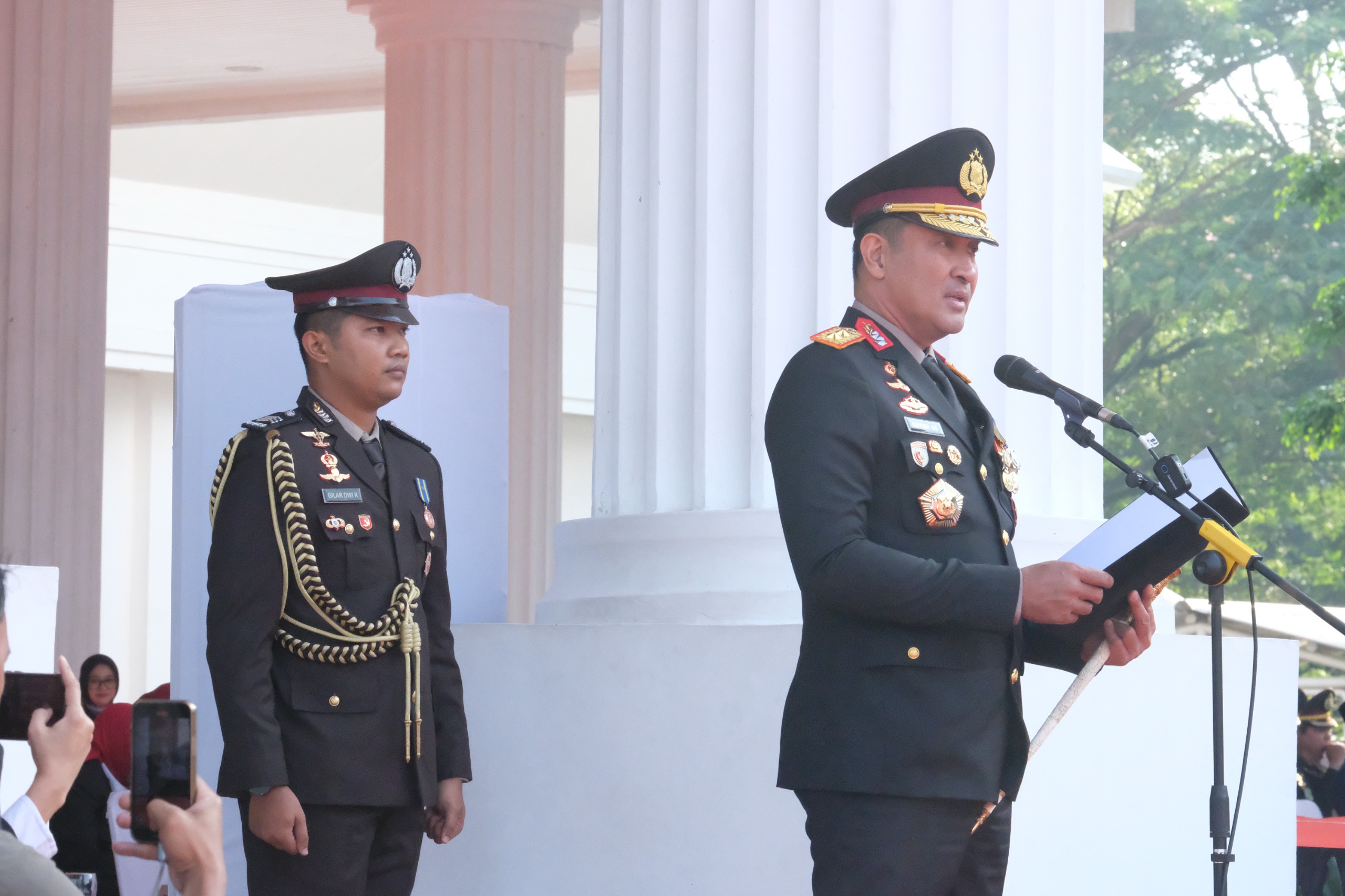 Kapolda Banten Hadiri Upacara Pengibaran Bendera Peringatan HUT ke-80 RI