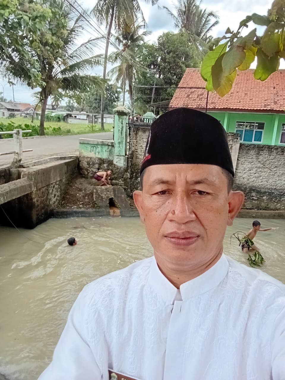 Kelurahan Karundang Jalin Kerja Sama dengan BBWC-3, Bersihkan Sungai