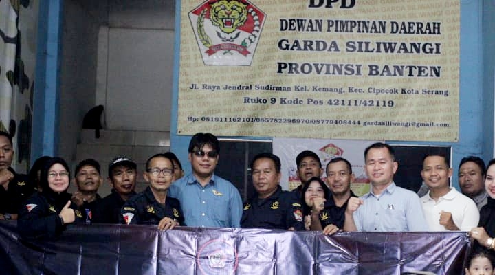 GARDA SILIWANGI GELAR BAKTI SOSIAL POLDA BANTEN BERI DUKUNGAN.