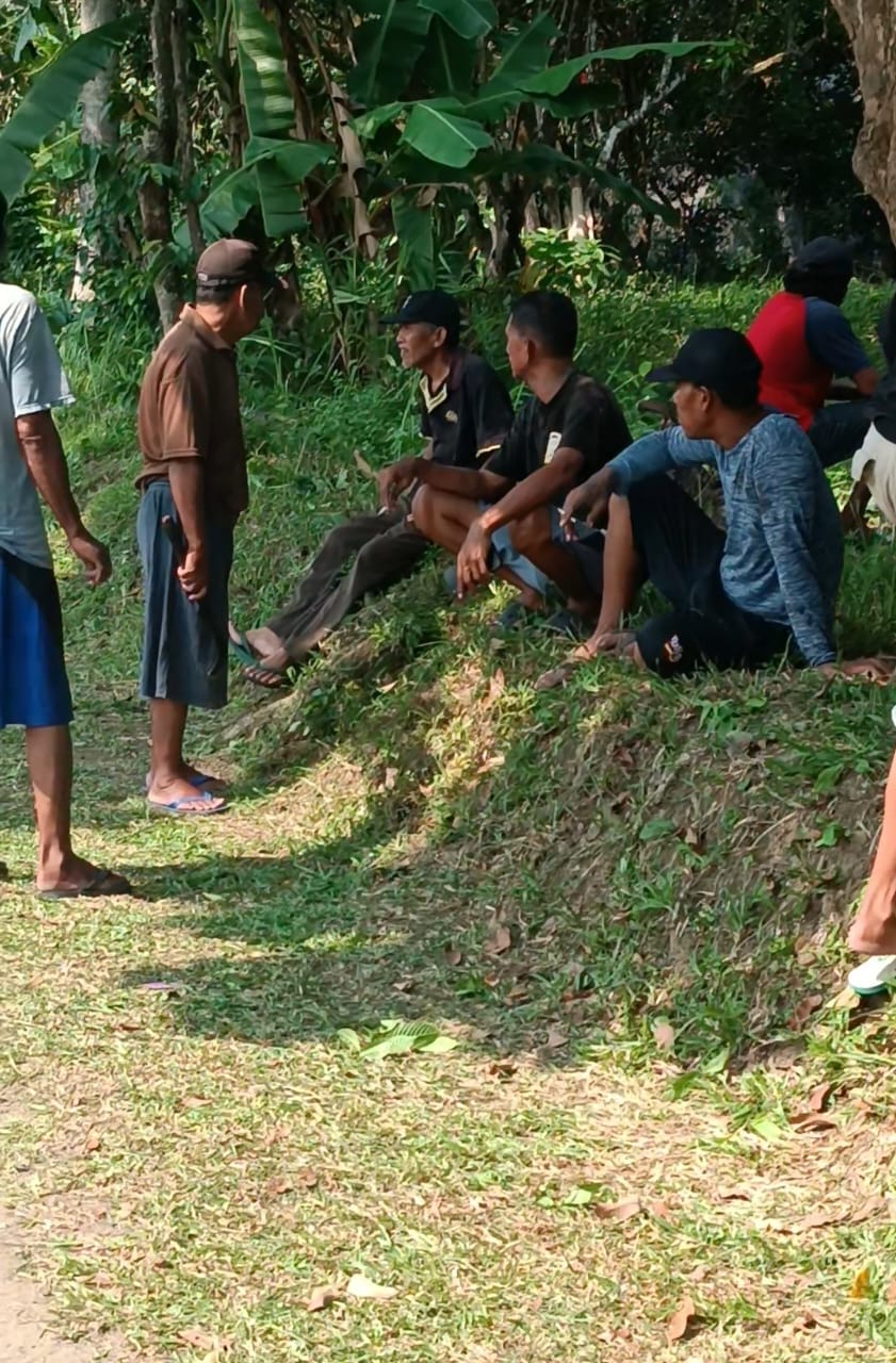 Gotong Royong Warga Kampung Pekijing: Wujud Nyata Semangat Membangun Kampung Literasi dan Budaya  Serang
