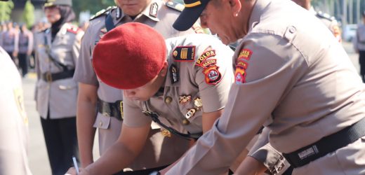 Kapolres Cilegon Pimpin Sertijab Kabag SDM, Kabag Log, dan Kasat Reskrim, Tekankan Profesionalisme dan Dedikasi