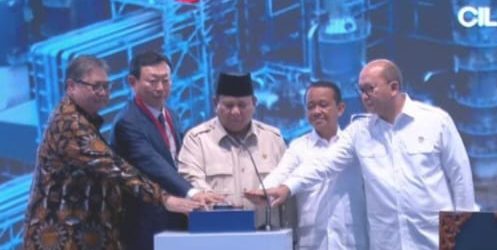 Presiden Republik Indonesia Prabowo Subianto Resmikan PT Lotte Chemical di Cilegon Banten