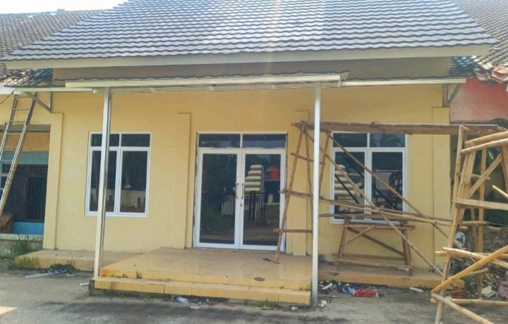 Diduga Terindikasi Gunakan Baja Ringan Banci, Pembangunan Rehab ex Kantor Kelurahan Curug Berpotensi Gagal Kontruksi.