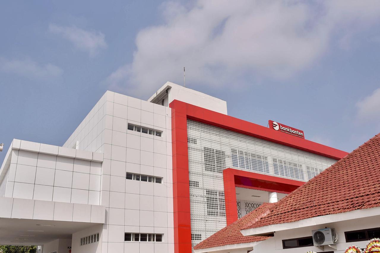 Dewan Komisaris dan Direksi Bersinergi Penuh, Bank Banten Raih Predikat Bank Daerah Terpopuler Tahun 2025