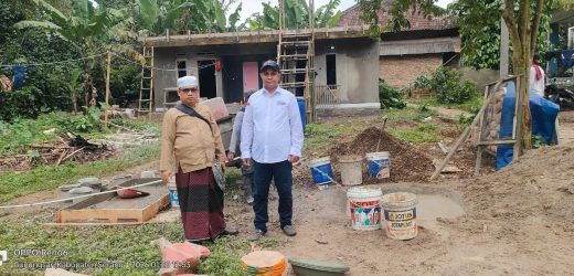 SMSI Banten Serahkan Bantuan Material Pembangunan Ponpes Manba’ul Al-kufy di Gunungsari