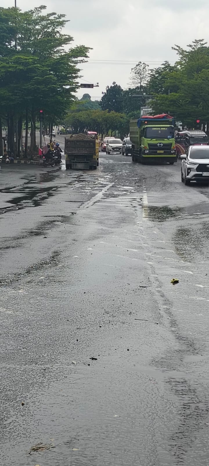 Gubernur Harus Segera Tegur Kepala UPTD Seragon Karena Gagal Pelihara Jalan