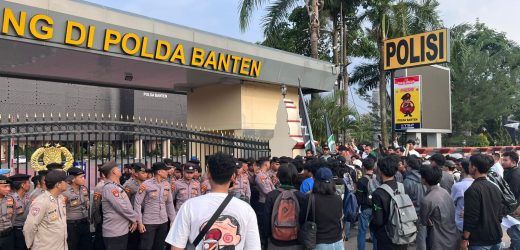 Ruang Demokrasi Tetap Terjaga: Pengawalan Humanis Kepolisian Daerah Banten dalam Aksi HMI Banten