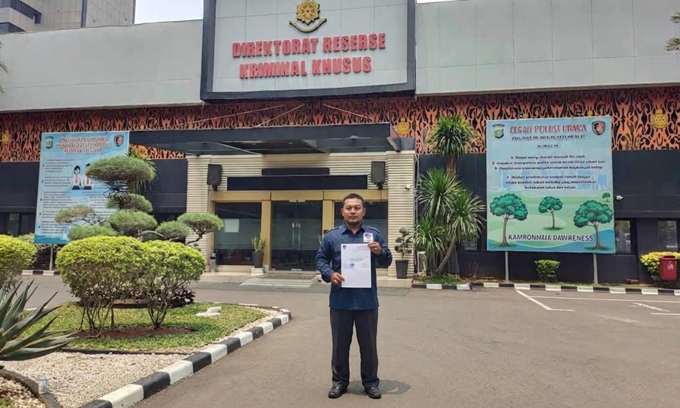 Diduga Korupsi dan Abaikan Putusan Komisi Informasi, POKJA IWO Indonesia Laporkan Kades Karanganyar ke Polda Metro Jaya