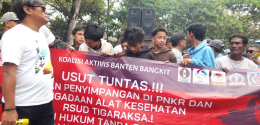 Kejari Kab. Tangerang Di Demo Gerakan KAWAN dan KABB  “Tuntut Penegakkan Hukum”