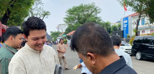 PLN UP3 Serpong Gelar Jumat Berbagi, Salurkan Bantuan Sosial dan Sosialisasikan Promo Tambah Daya